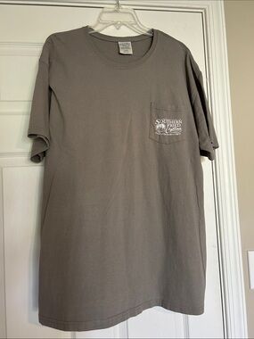 Southern Fried Cotton Men's Taupe Short-Sleeve Pocket Tee